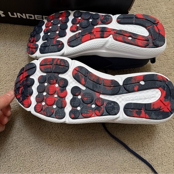 Under Armour Navy Sneakers Red Logo men’s 9.5 new nwt UA charged Assert 10 shoes - Picture 8 of 8